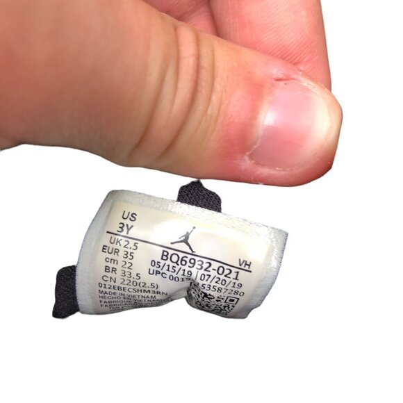 2019 Nike Air Jordan 1 Mid 'Cheetah' Size 3 - Picture 3 of 8